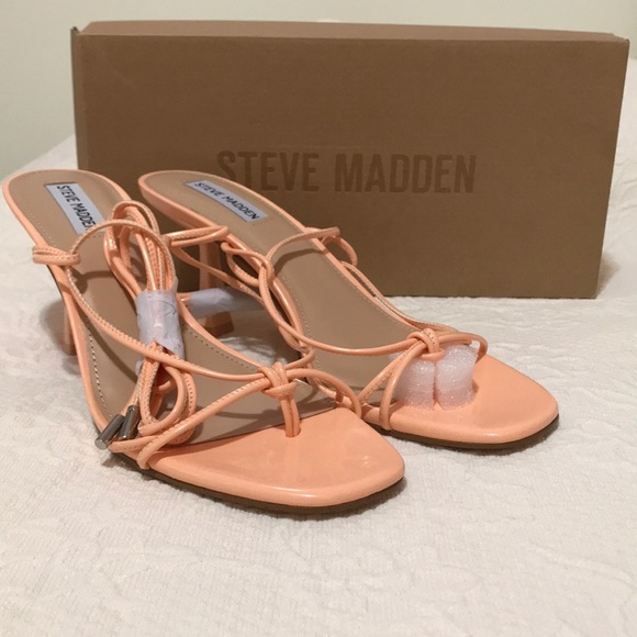 Steve Madden Superb Ankle Tie Sandal - Picture 2 of 10